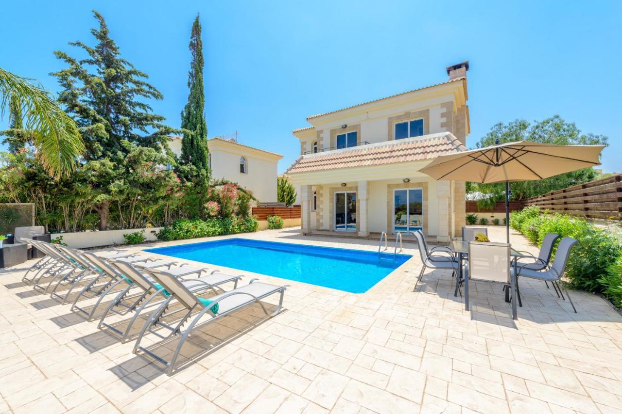 Villa Irina Paralimni Dış mekan fotoğraf