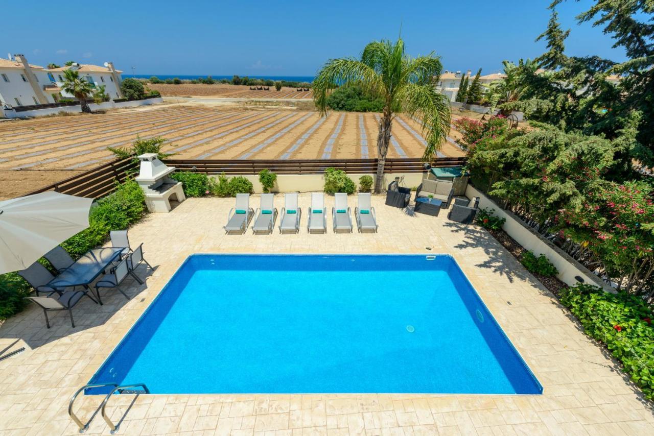 Villa Irina Paralimni Dış mekan fotoğraf